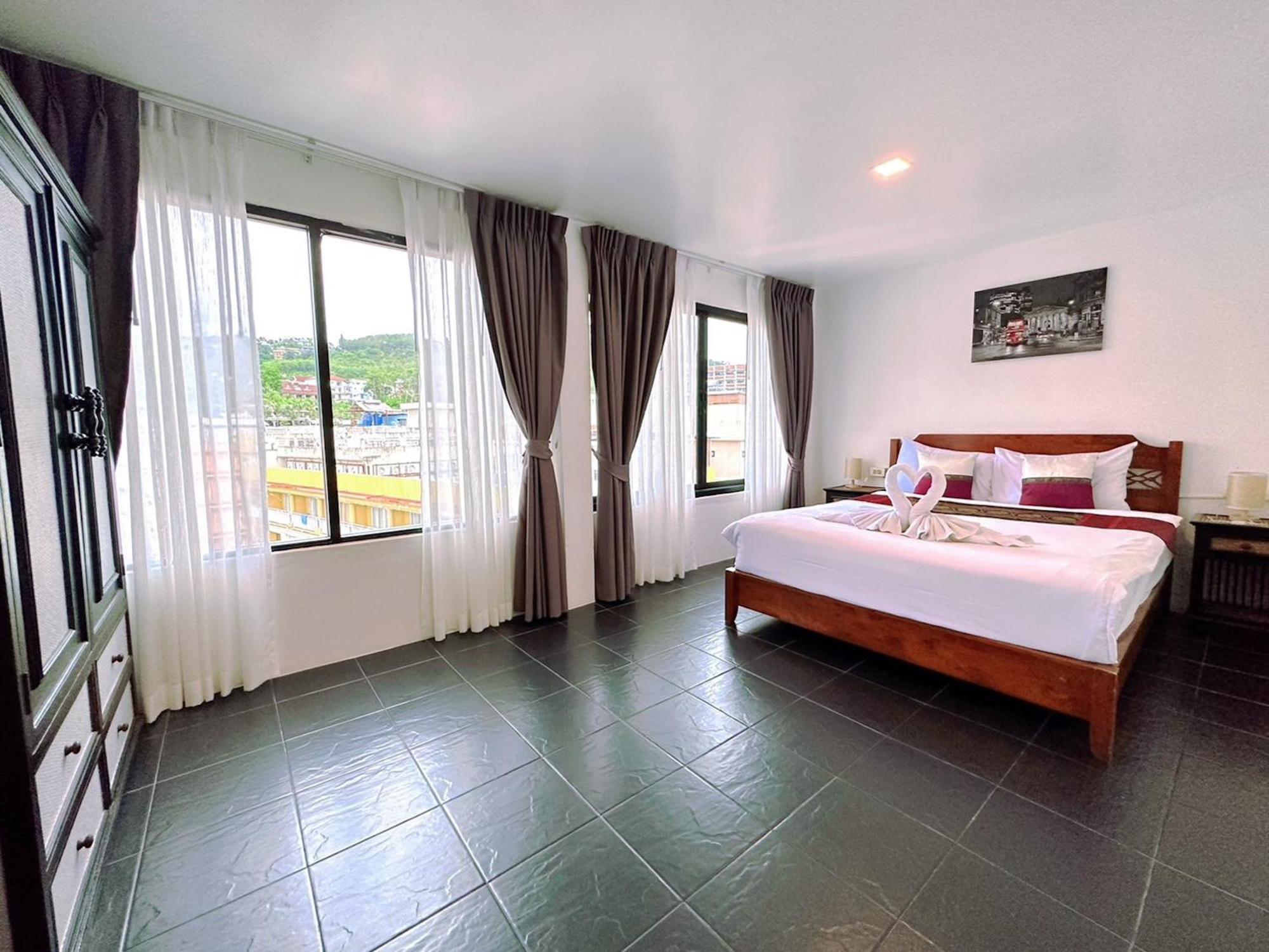 Hotel Baya Phuket Patong Habitación foto